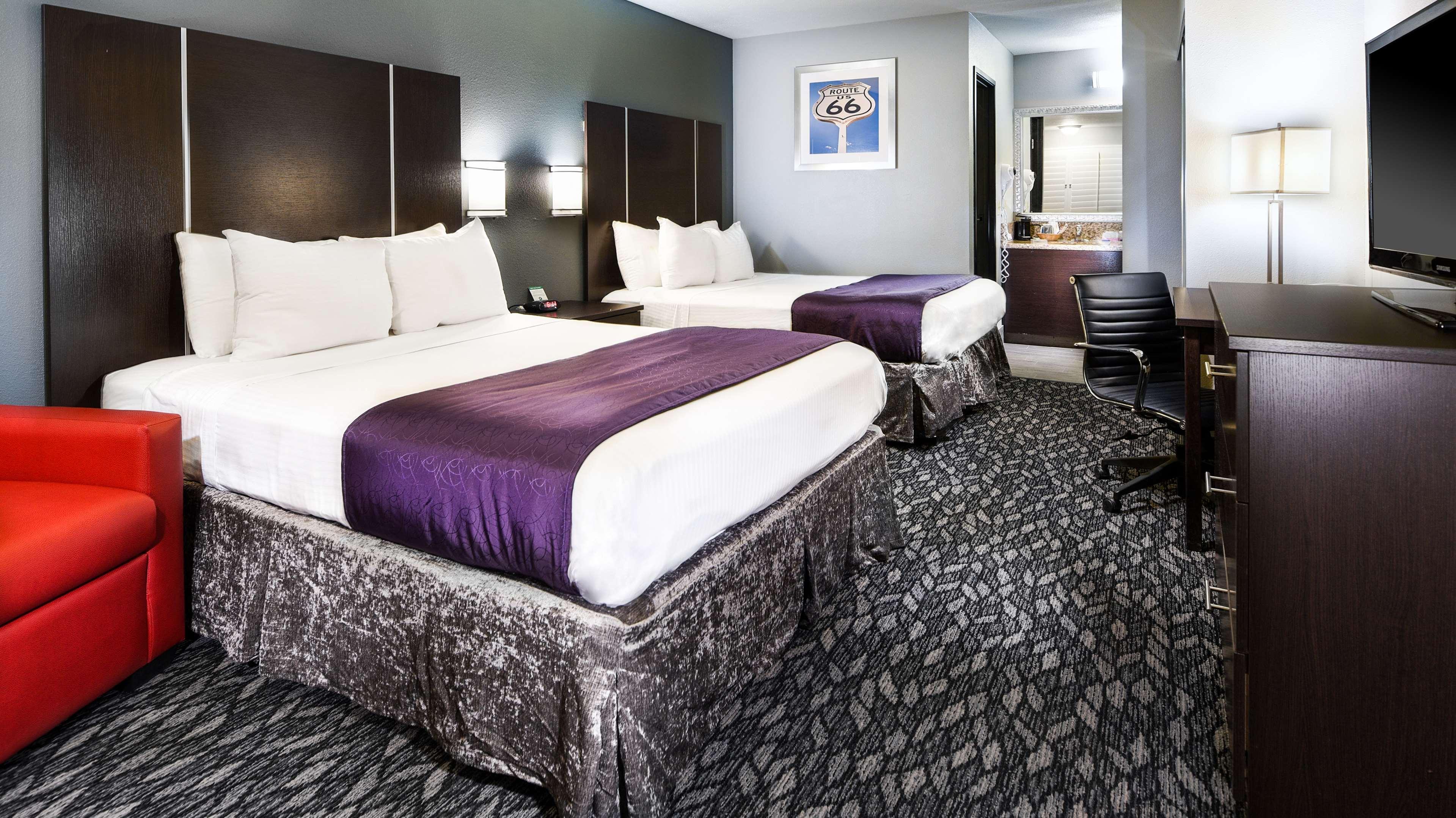 ברסטו Best Western Desert Villa Inn מראה חיצוני תמונה