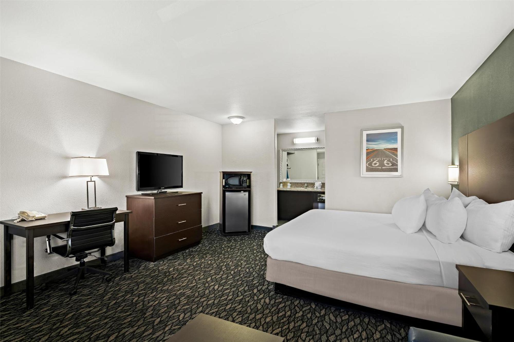 ברסטו Best Western Desert Villa Inn מראה חיצוני תמונה