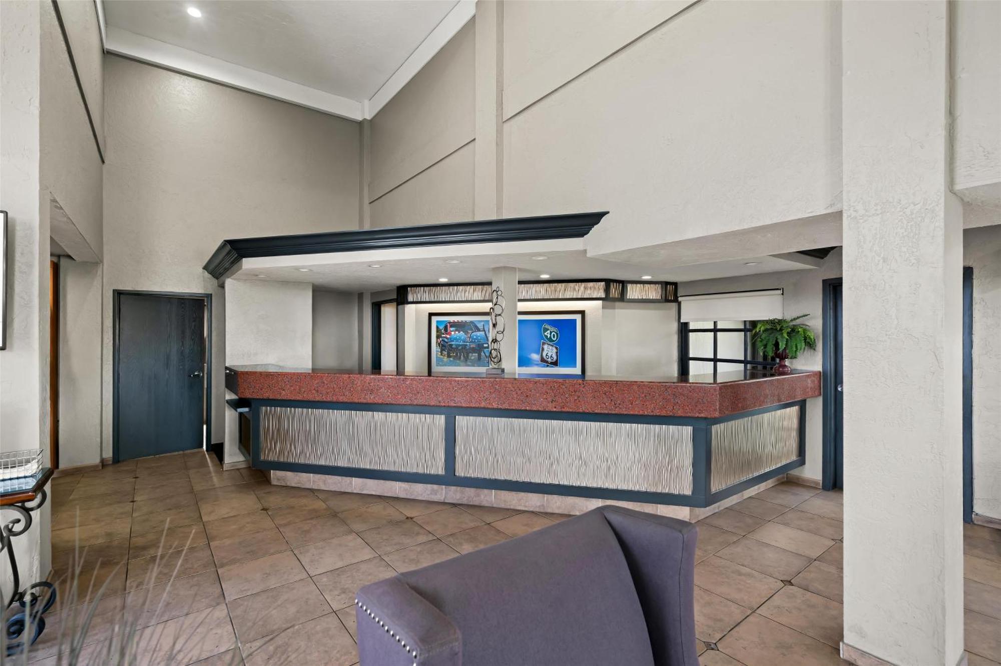 ברסטו Best Western Desert Villa Inn מראה חיצוני תמונה
