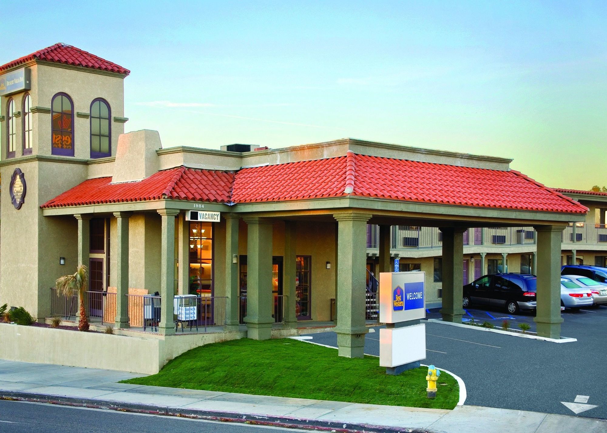 ברסטו Best Western Desert Villa Inn מראה חיצוני תמונה