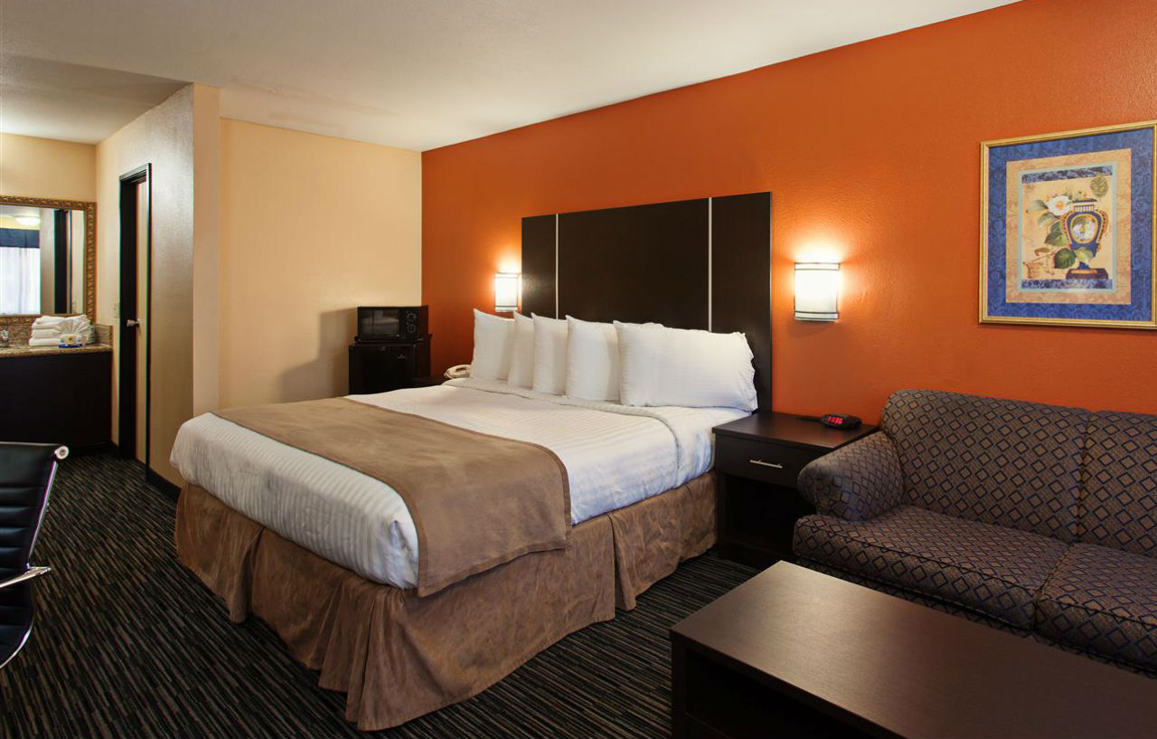 ברסטו Best Western Desert Villa Inn מראה חיצוני תמונה